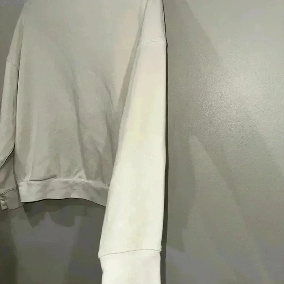 Fabletics Small Funnel Neck Sweater. Women’s Size XS. - Picture 2 of 6